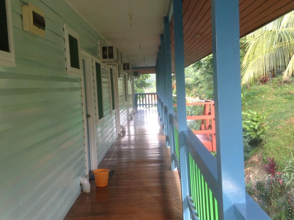 Rekona Lodge Gizo Habitación foto