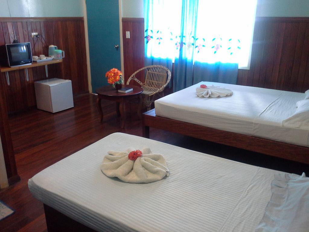 Rekona Lodge Gizo Habitación foto